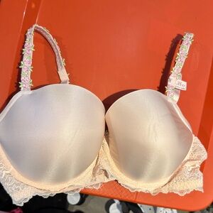 Victoria's Secret Cream Lace Bra with Floral Straps